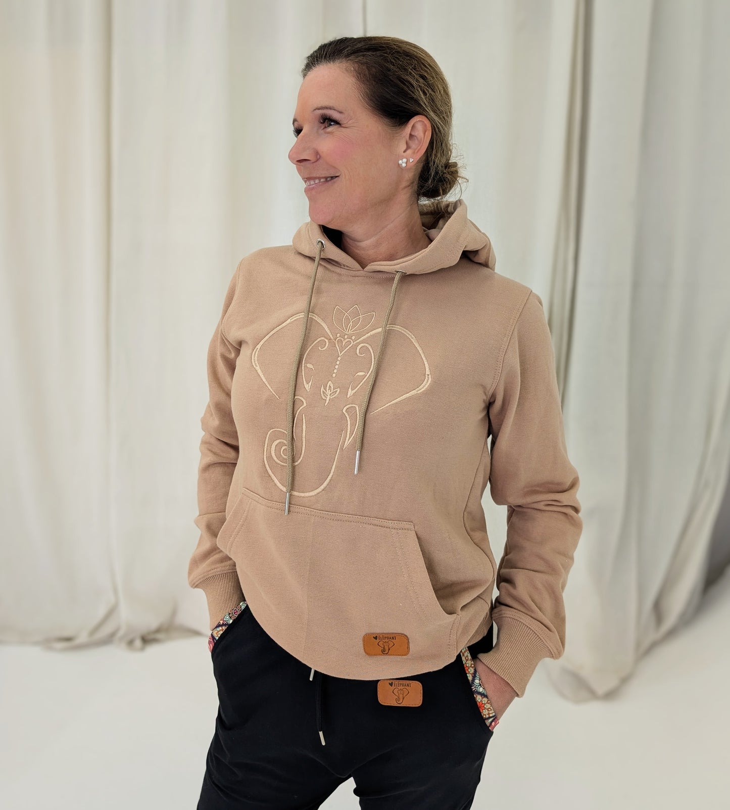 
                  
                    Hoodie LOVE - Spécial 69.99$
                  
                