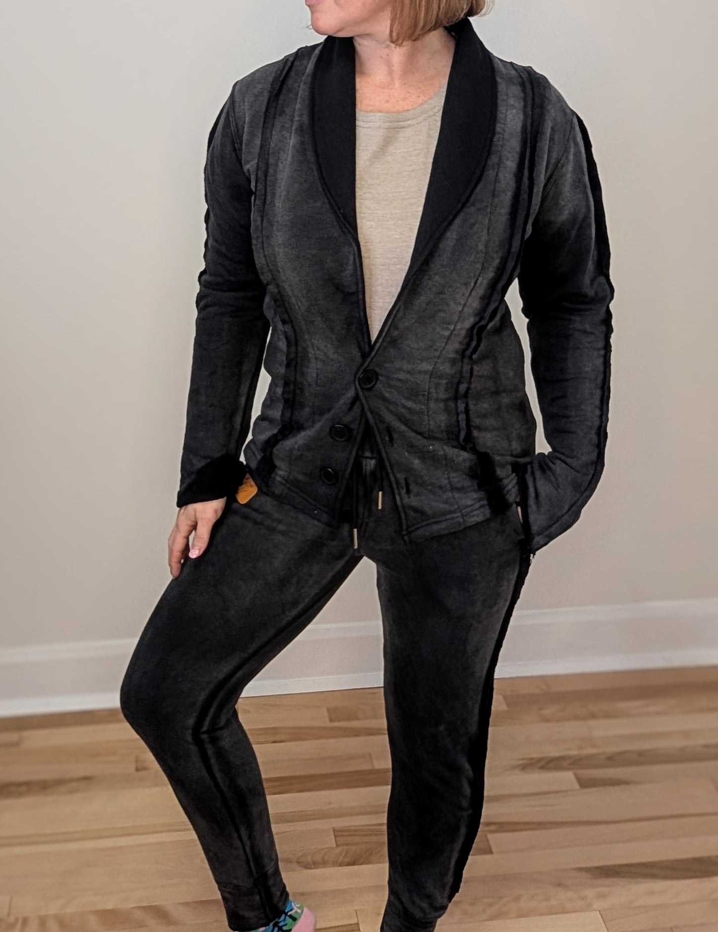 
                  
                    DIVINE BLAZER set
                  
                
