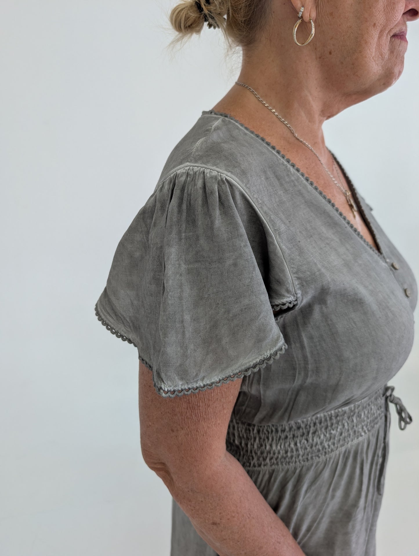 
                  
                    ROBE ALIGNÉE
                  
                