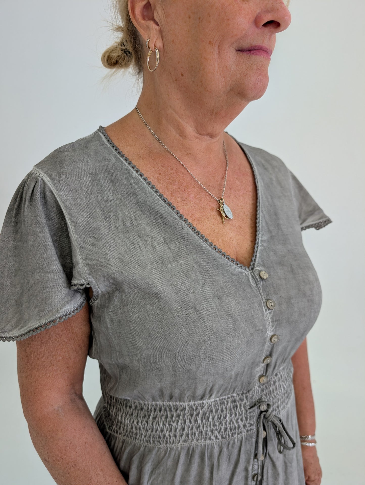 
                  
                    ROBE ALIGNÉE
                  
                