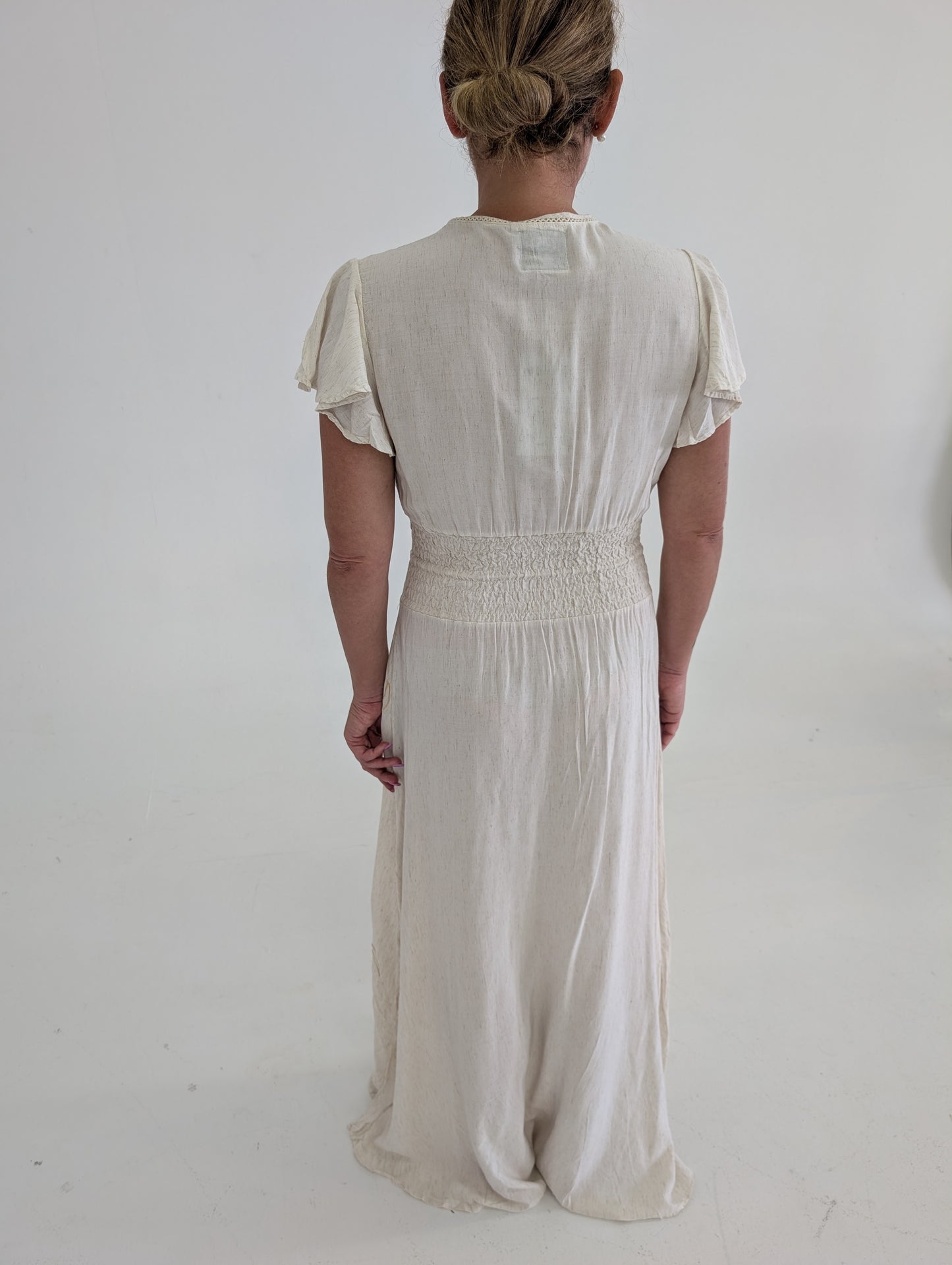 
                  
                    ROBE LUNAIRE
                  
                