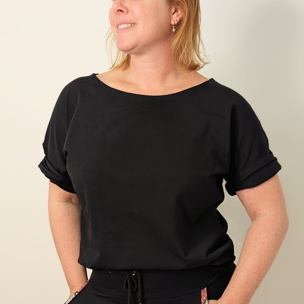 
                  
                    🌿 T-shirt BELLA – Confort Élégant en Bambou - Spandex - Coeur Elephant Clothing🌿 T-shirt BELLA – Confort Élégant en Bambou - SpandexTShirtCoeur Elephant ClothingCoeur Elephant ClothingBeigeXStshirt femme coeur elephant clothing manche court confortable col bateau patch cuir designer québécois confortable éthique et audacieux
                  
                