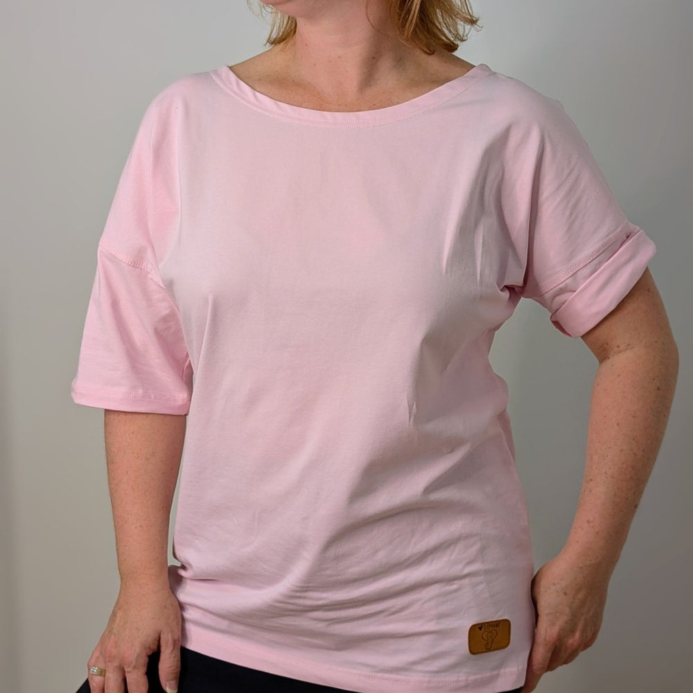 
                  
                    🌿 T-shirt BELLA – Confort Élégant en Bambou - Spandex - Coeur Elephant Clothing🌿 T-shirt BELLA – Confort Élégant en Bambou - SpandexTShirtCoeur Elephant ClothingCoeur Elephant ClothingBeigeXS🌿 T-shirt BELLA – Confort Élégant en Bambou - Spandex
                  
                